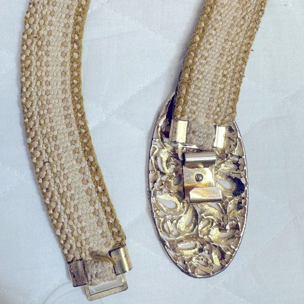 Womens Belt Black And Gold Shiny Flashy Adjustable Buckle Length 32”, Width 1”